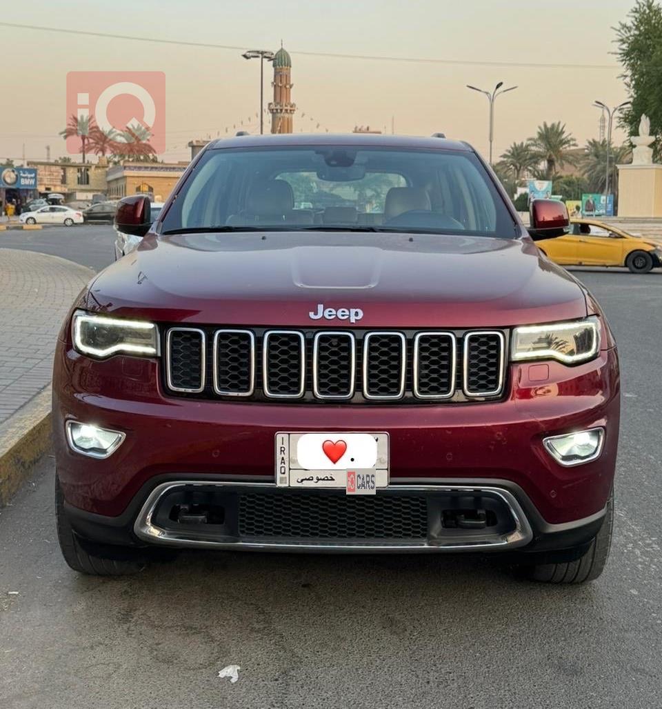 جیپ گراند شیرۆکی